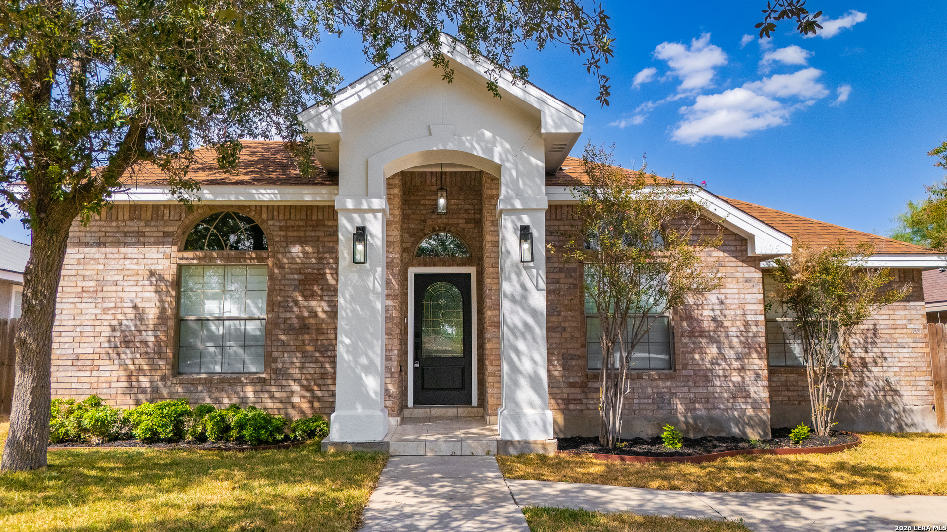 1195 LAZAR DR, Eagle Pass, TX 78852 — photo 1