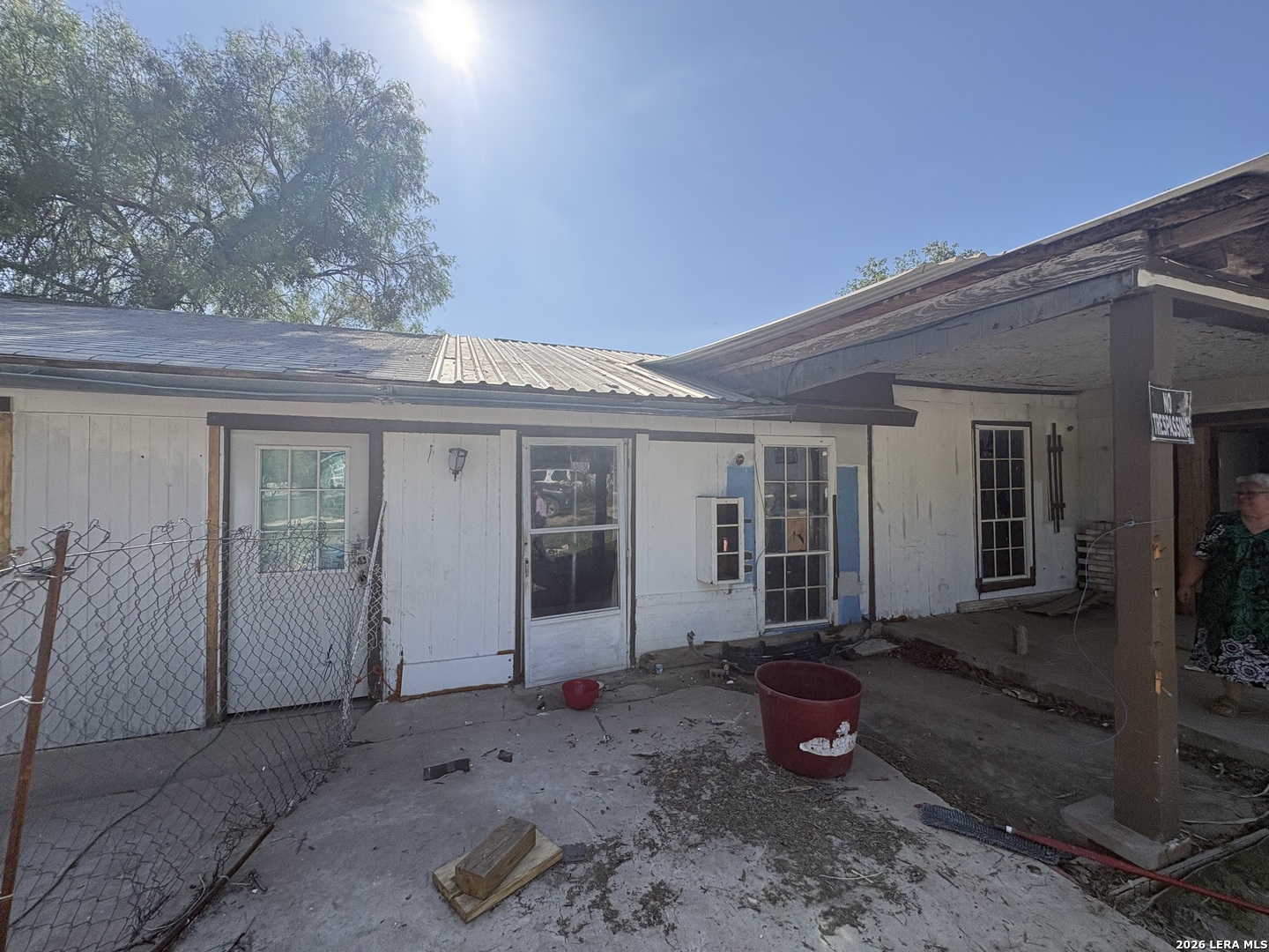 1320 Avenue B, Hondo, TX 78861 — photo 1