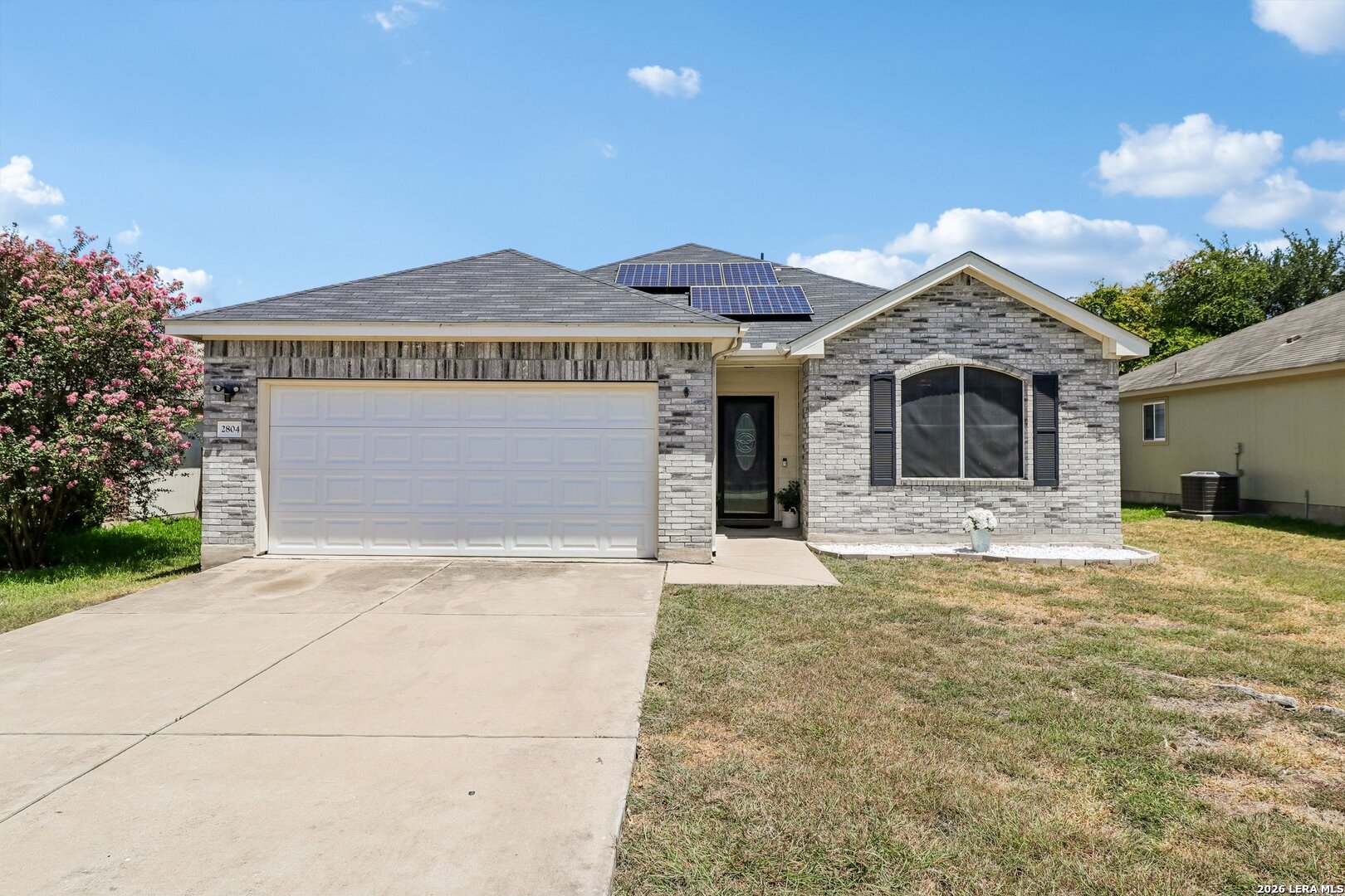 2804 DON HILL LN, Taylor, TX 76574 — photo 1