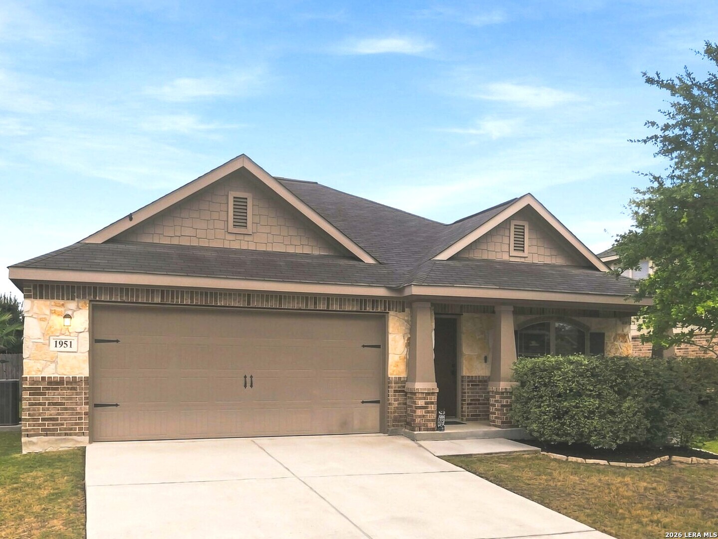 1951 Jamie Ln, New Braunfels, TX 78130 — photo 1