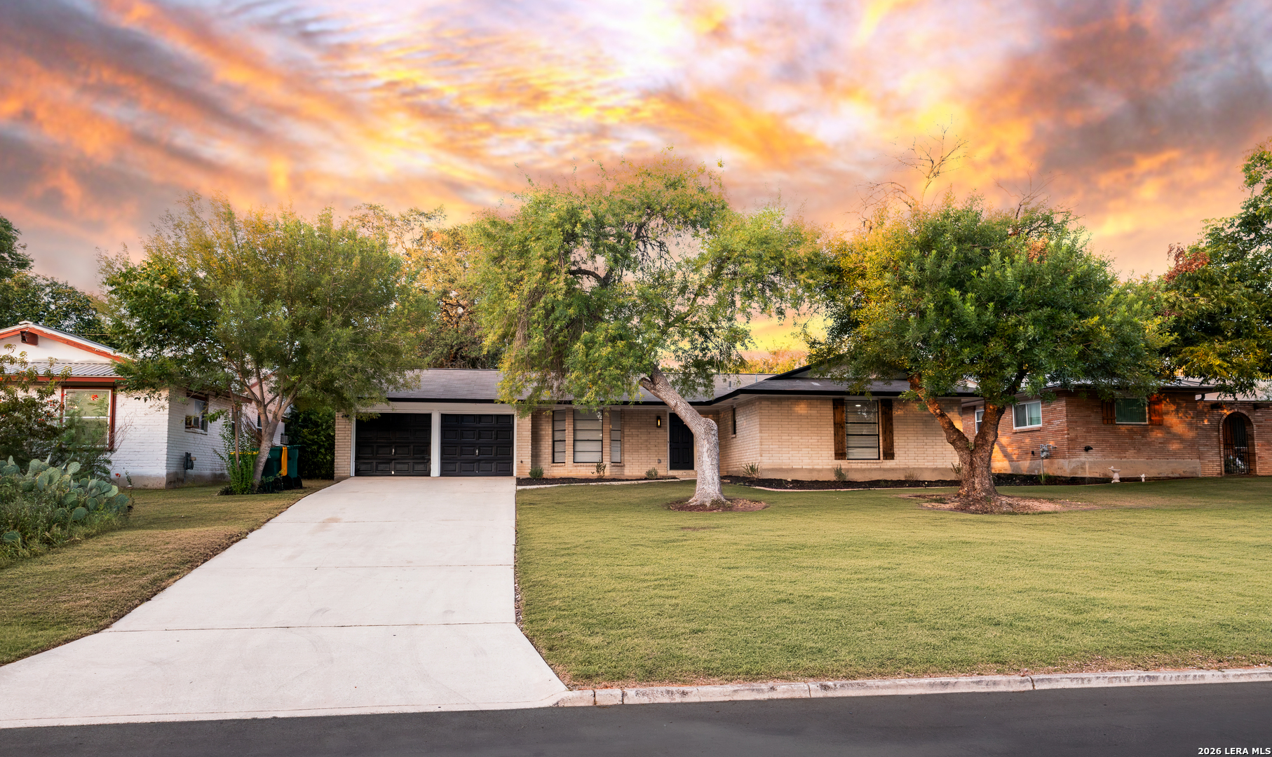 331 SHIN OAK DR, Live Oak, TX 78233 — photo 1