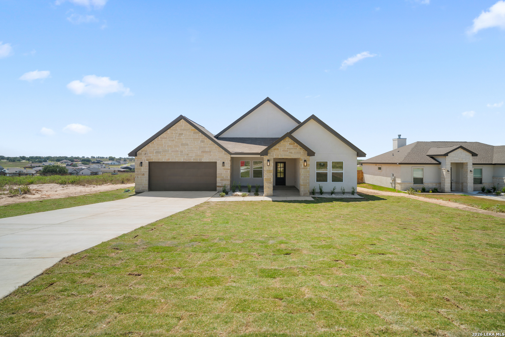 169 Pine Valley Dr, La Vernia, TX 78121 — photo 1