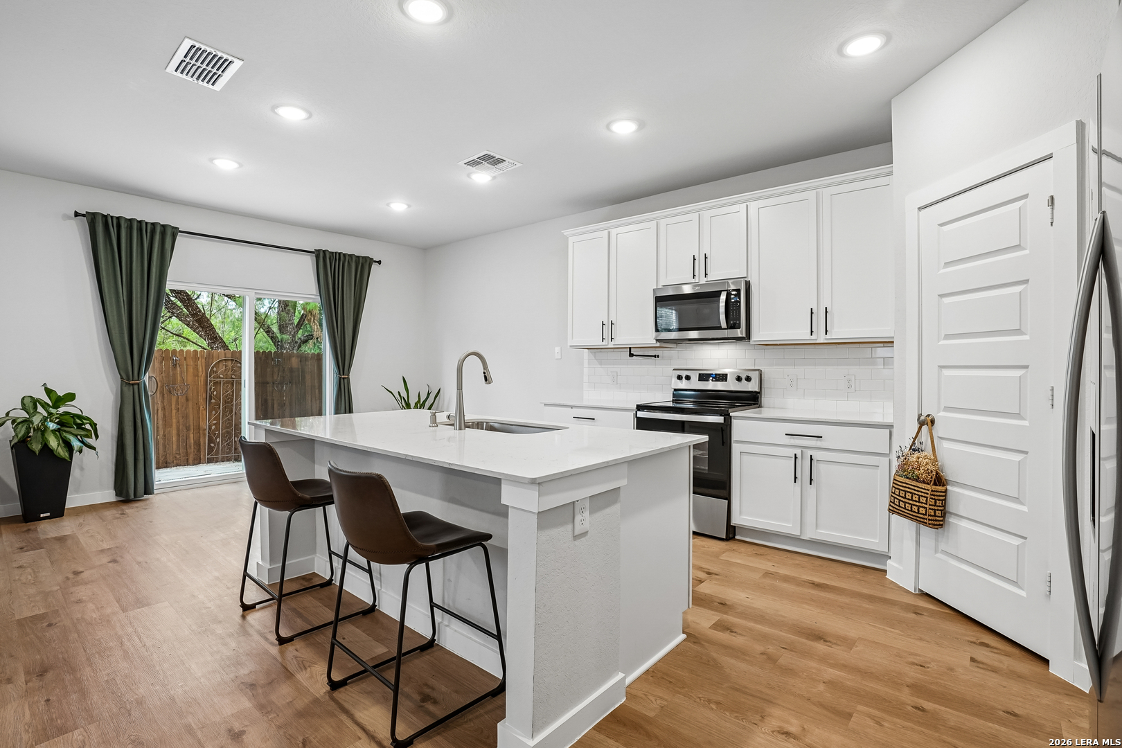 5935 W Hausman - 59, San Antonio, TX 78249 — photo 1