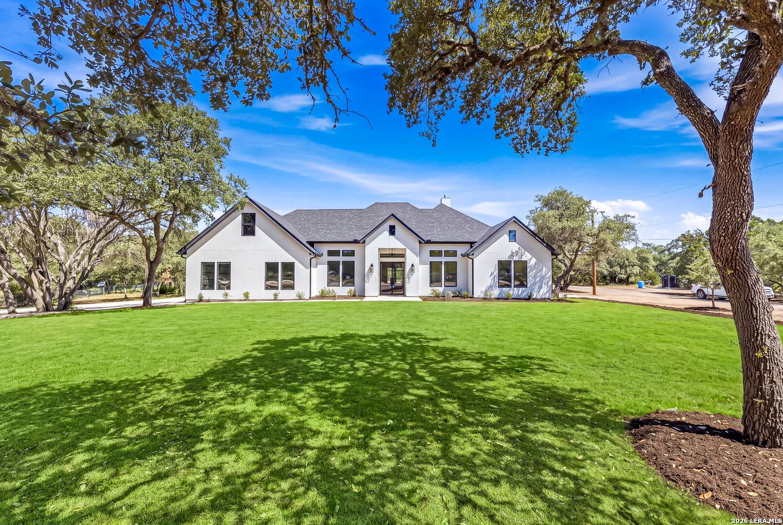 10005 Saxet Dr, Boerne, TX 78006 — photo 1