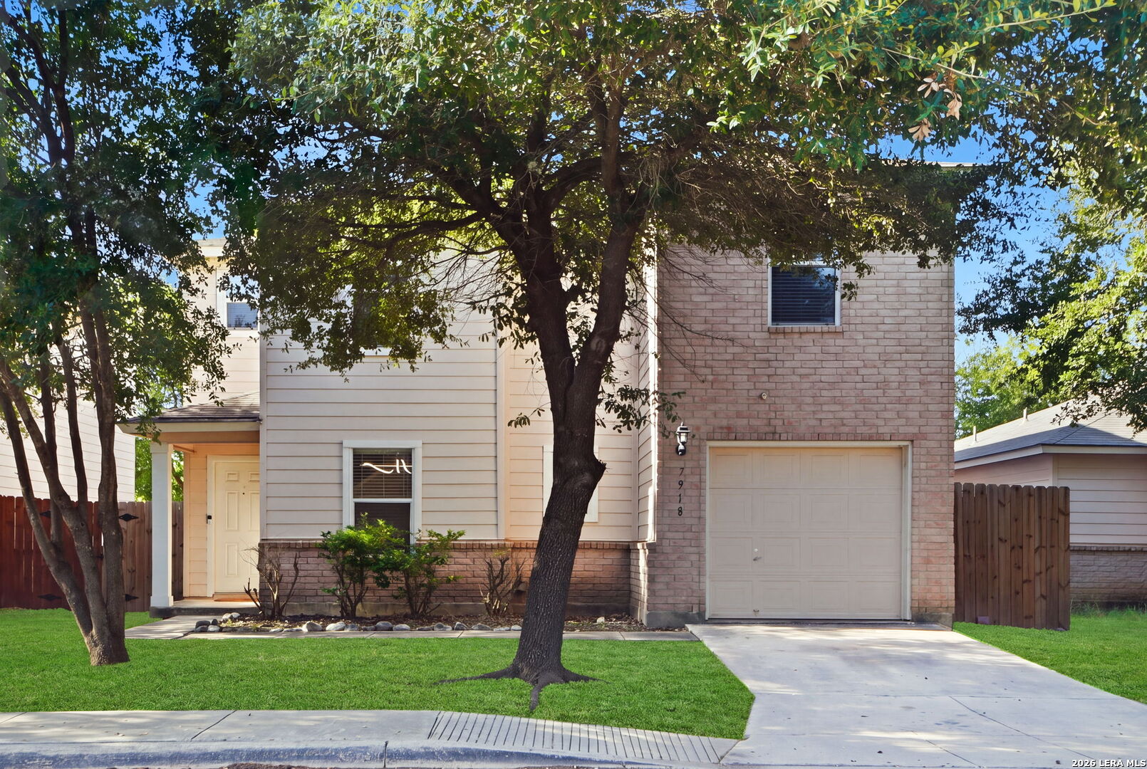 7918 Meadow Way Ct, San Antonio, TX 78227 — photo 1