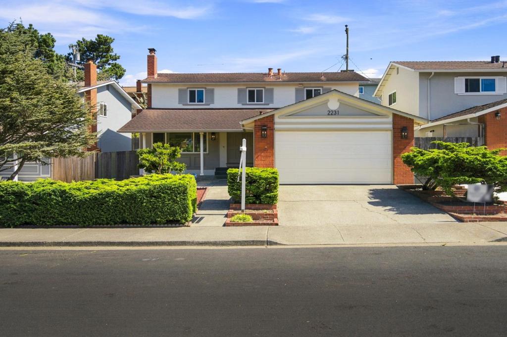 2231 Delvin Way