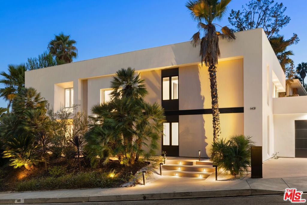 1431 Stradella Road, Los Angeles, CA 90077 — photo 1