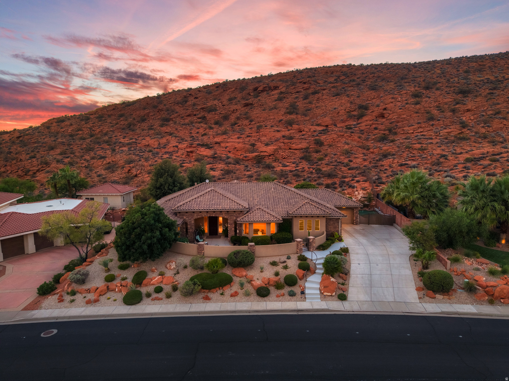 1007 N SUNSET DR, Washington, UT 84780 — photo 1