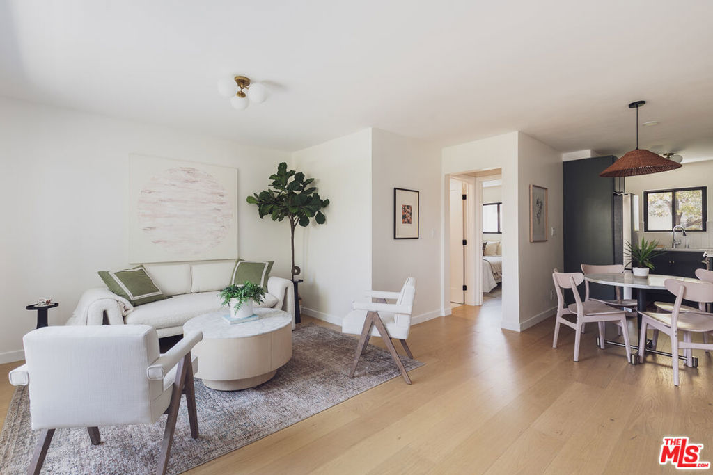 4412 Finley Avenue 2, Los Angeles, CA 90027 — photo 1