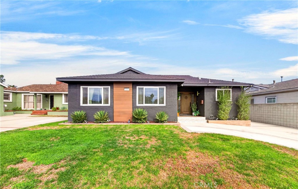 1220 Maple, Torrance, CA 90503 — photo 1