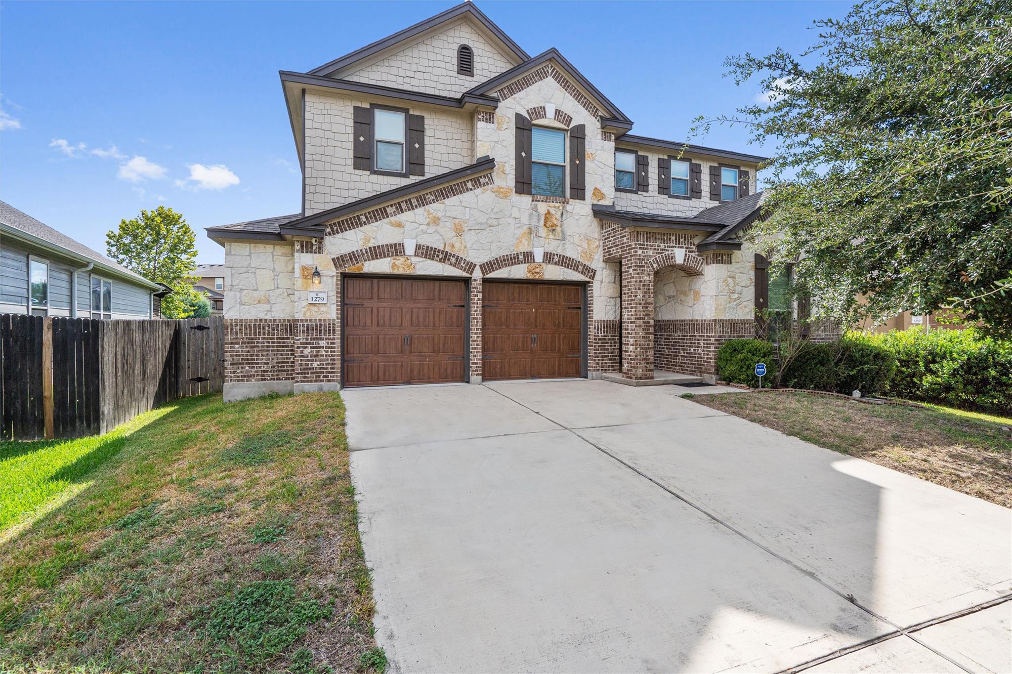 1279  Verna Brooks Way