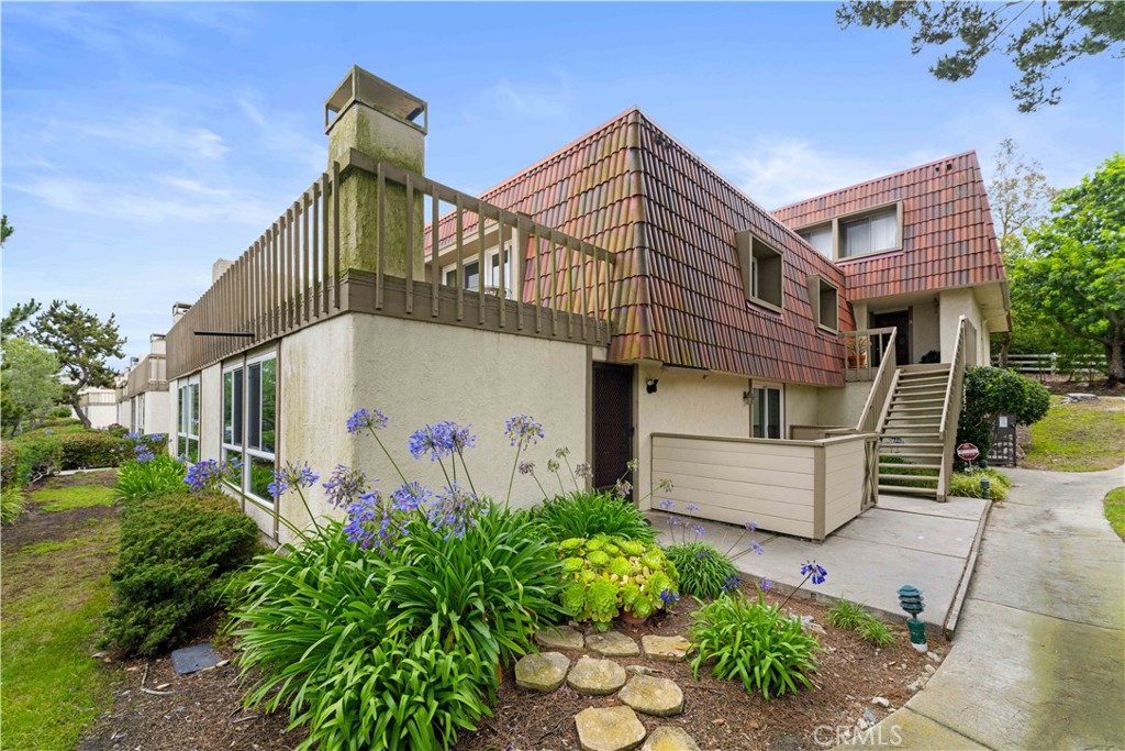 1 Cresta Verde Drive
