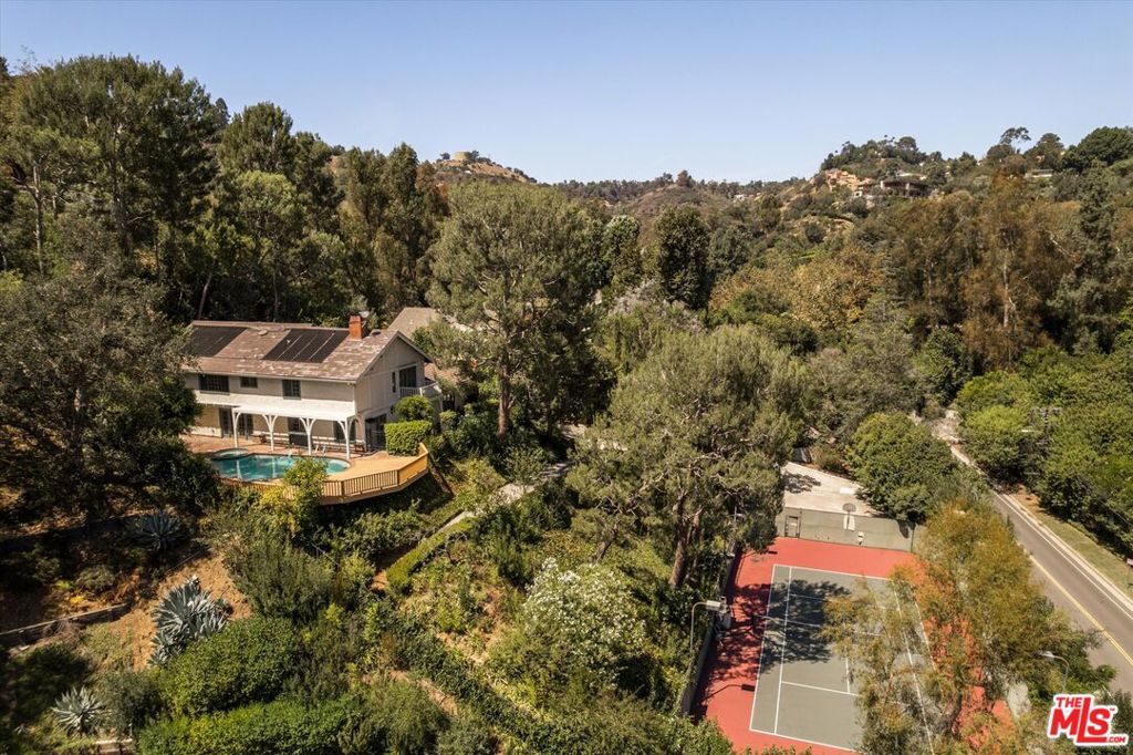 2573 Benedict Canyon Drive, Los Angeles, CA 90210 — photo 1