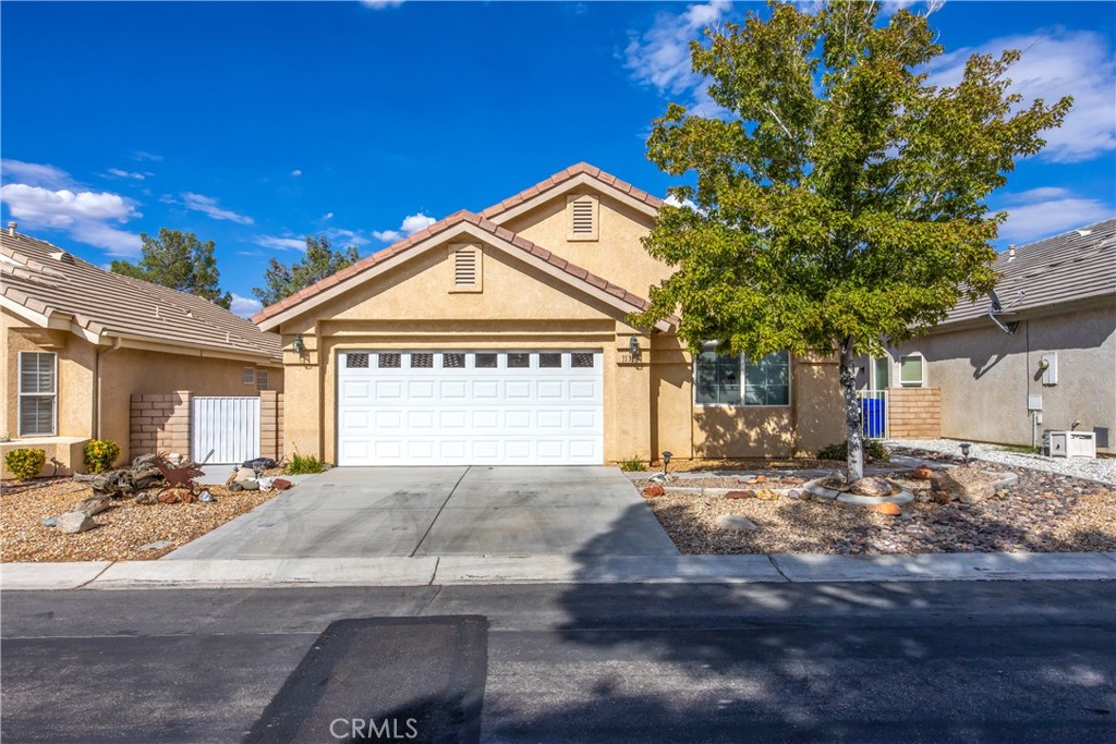 11363 Country Club, Apple Valley, CA 92308 — photo 1