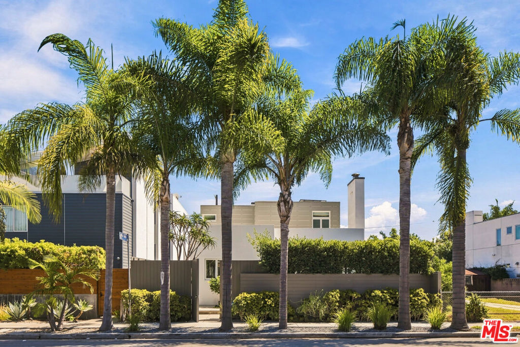722 California Avenue, Venice, CA 90291 — photo 1