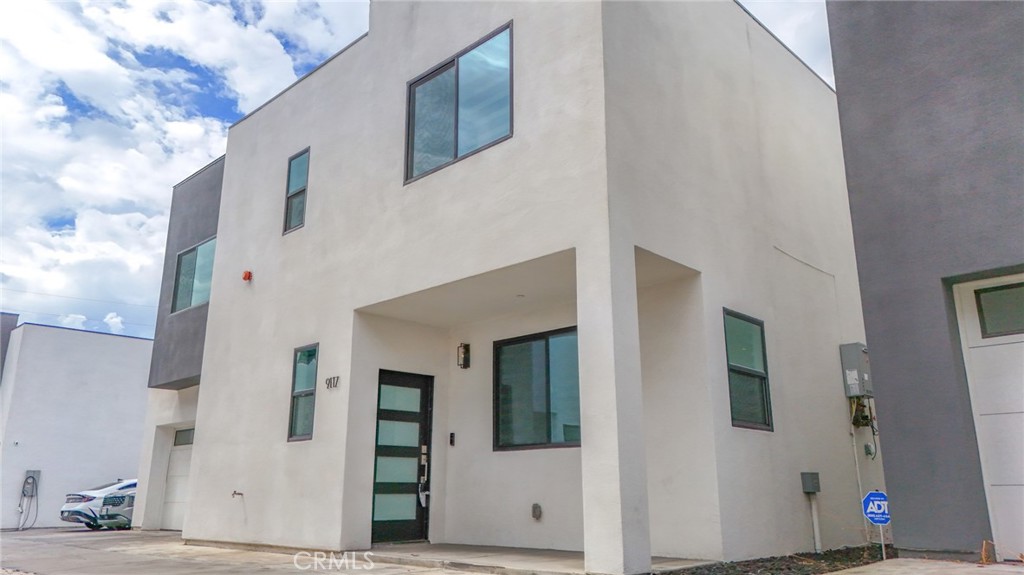 9117 N Nilo Lane, Panorama City, CA 91402 — photo 1
