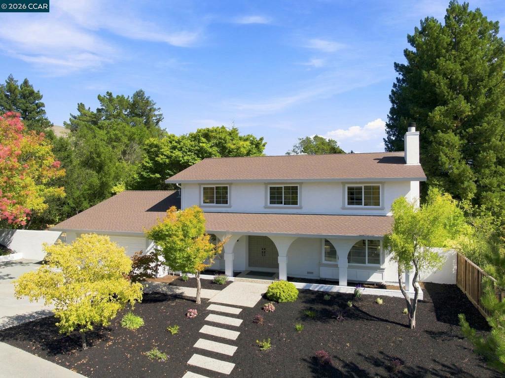 149 Sandringham Dr