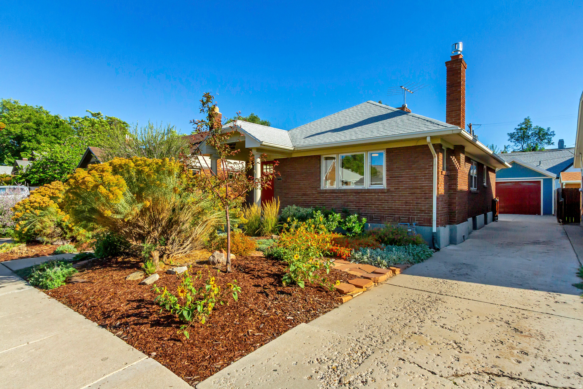 1052 E ROOSEVELT AVE, Salt Lake City, UT 84105 — photo 1