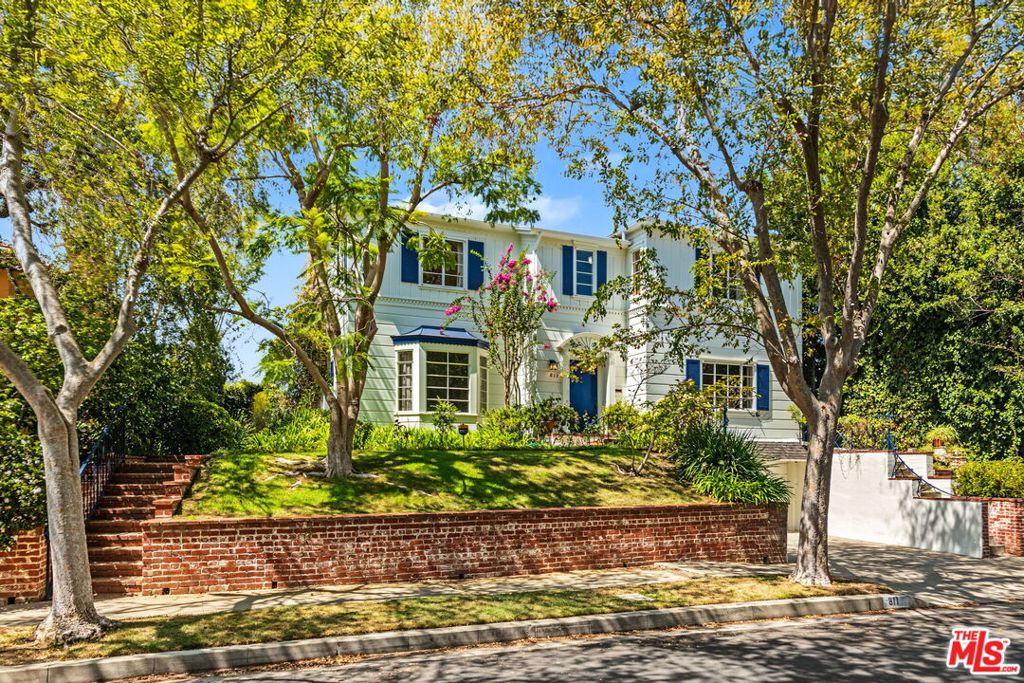 811 Thayer Avenue, Los Angeles, CA 90024 — photo 1