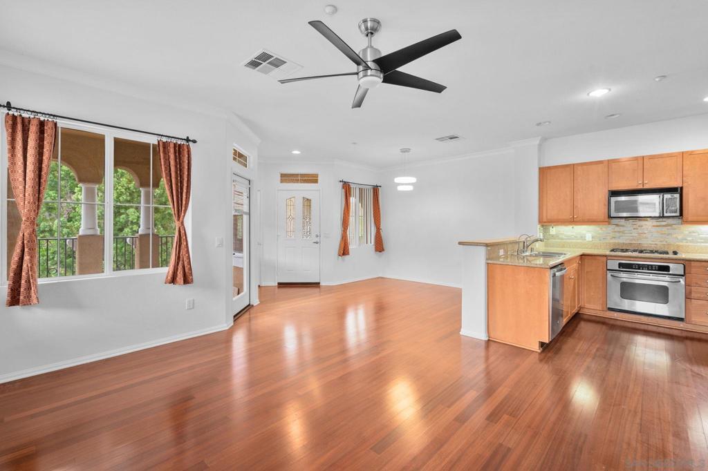 11021 Catarina 298, San Diego, CA 92128 — photo 1