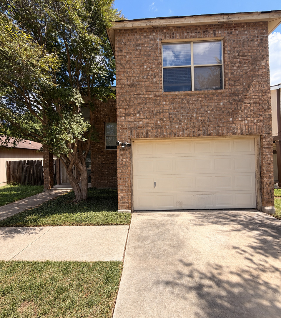 2910 Moss Plain, San Antonio, TX 78245 — photo 1