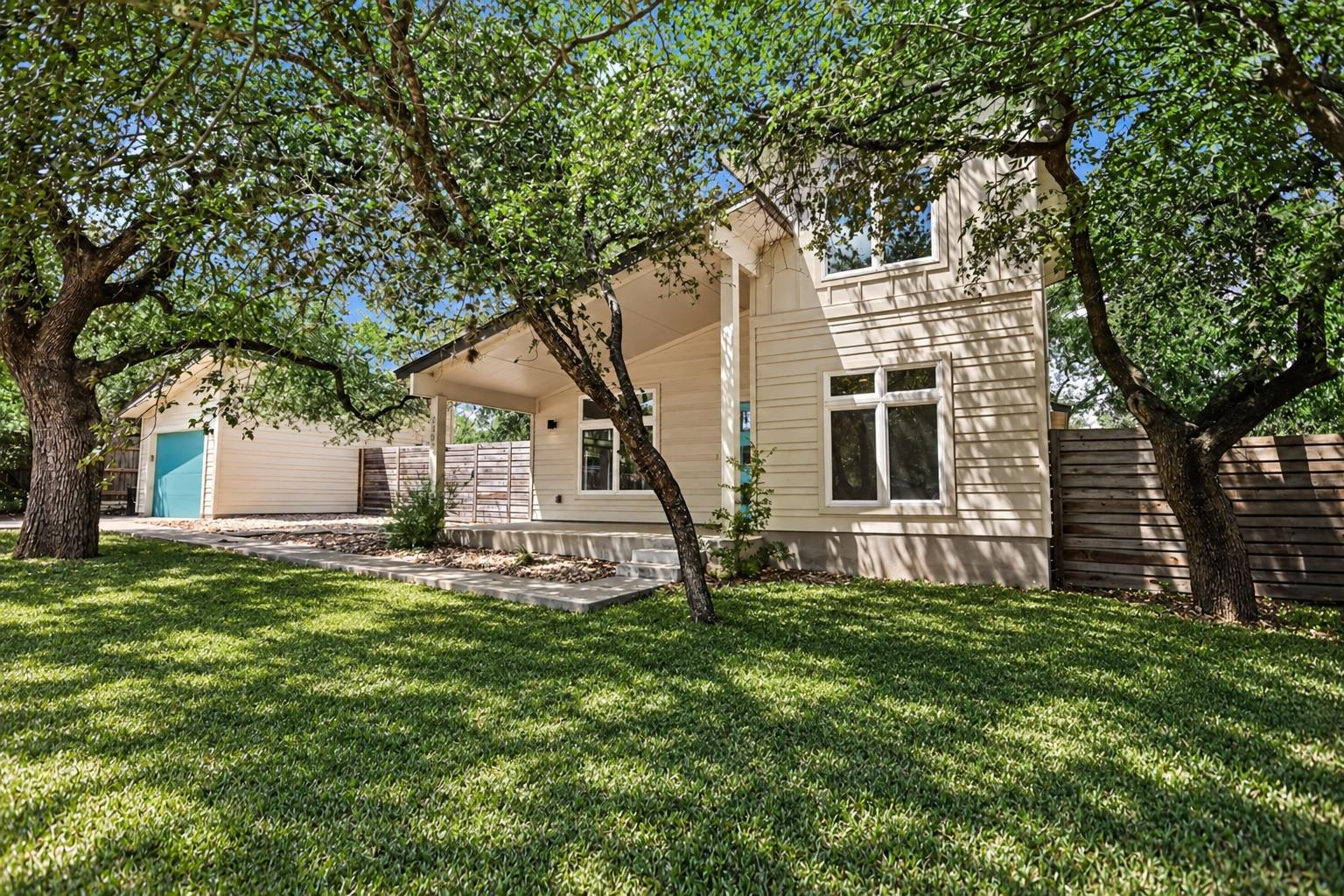 2302  Quanah Parker Trl