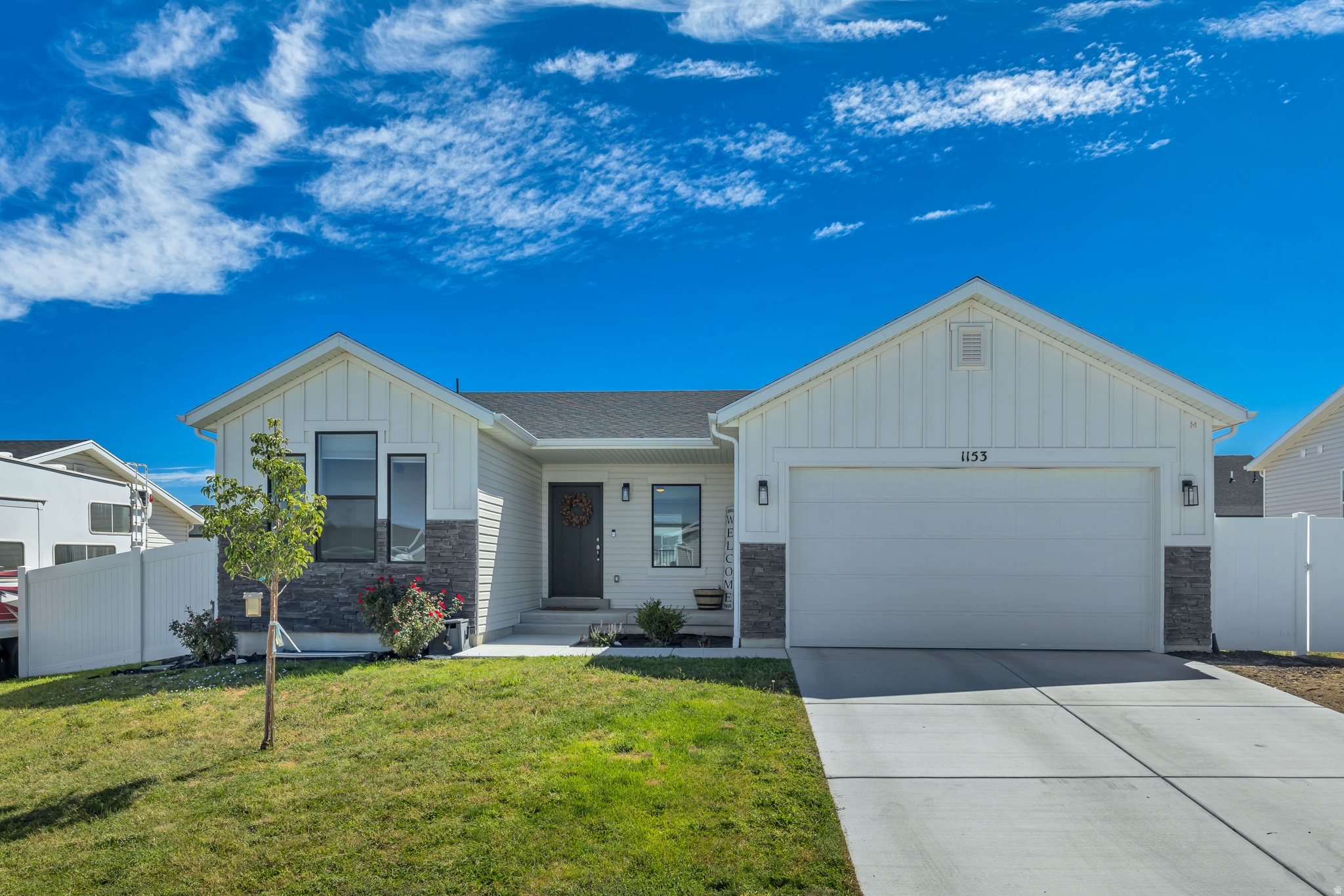 1153 W ROCKY WAY