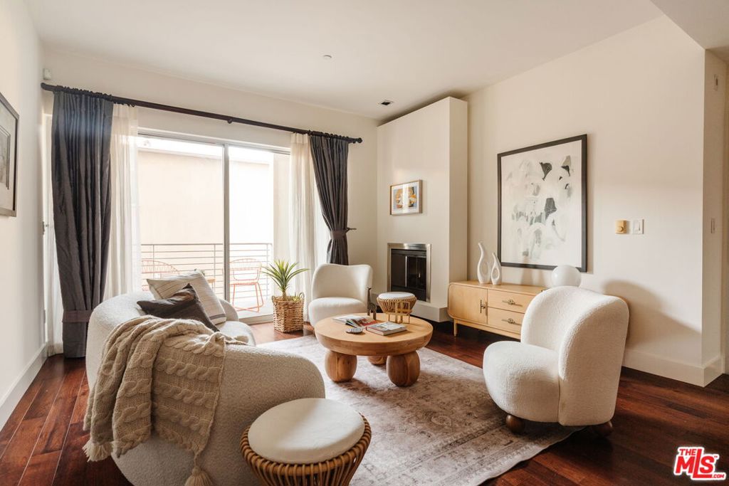 6735 Yucca Street 209, Los Angeles, CA 90028 — photo 1