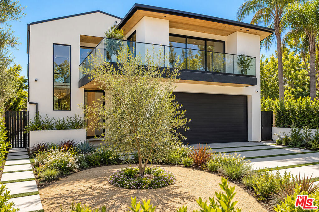 3542 Butler Avenue, Los Angeles, CA 90066 — photo 1
