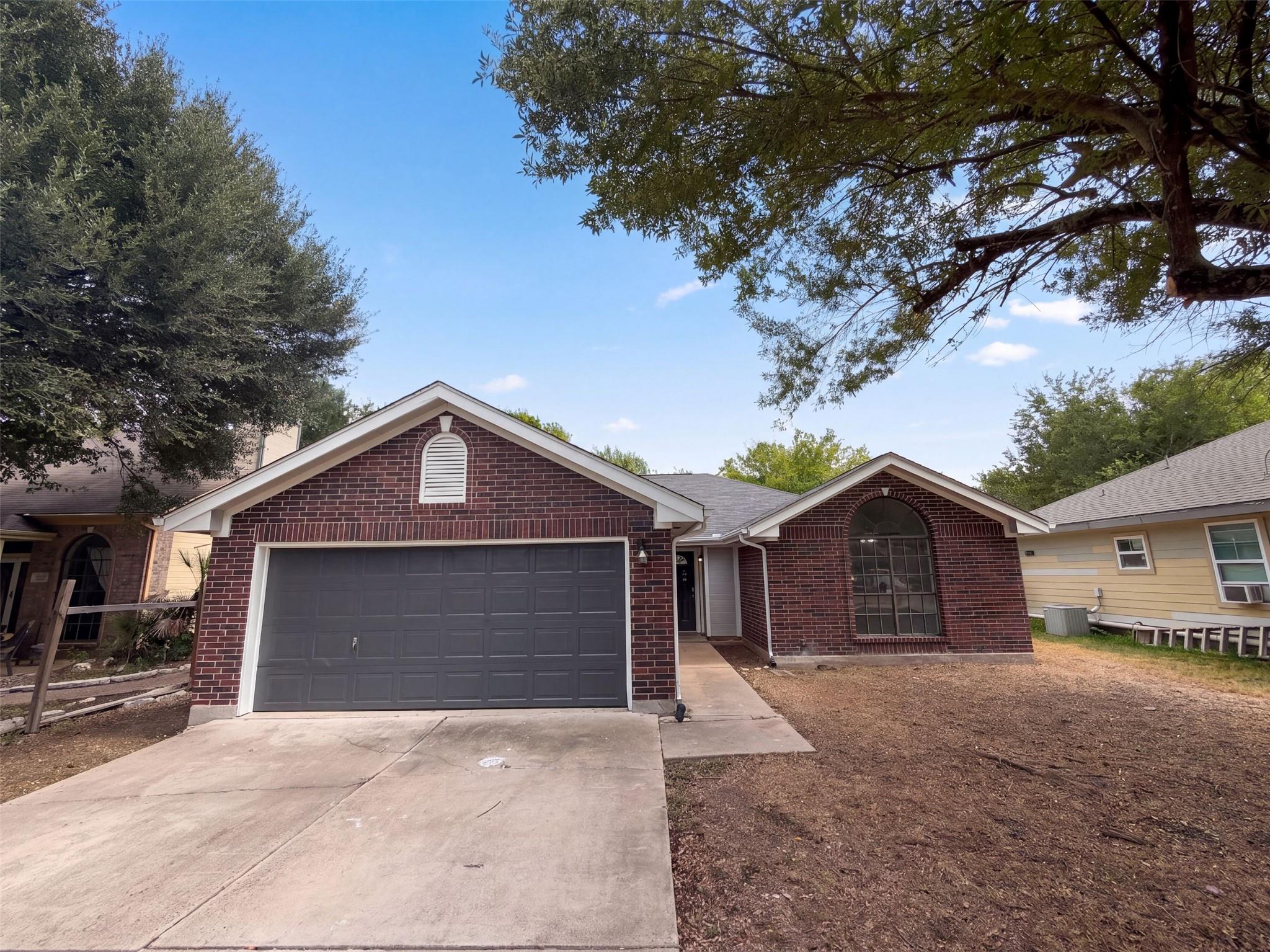 16207  Parkway Dr