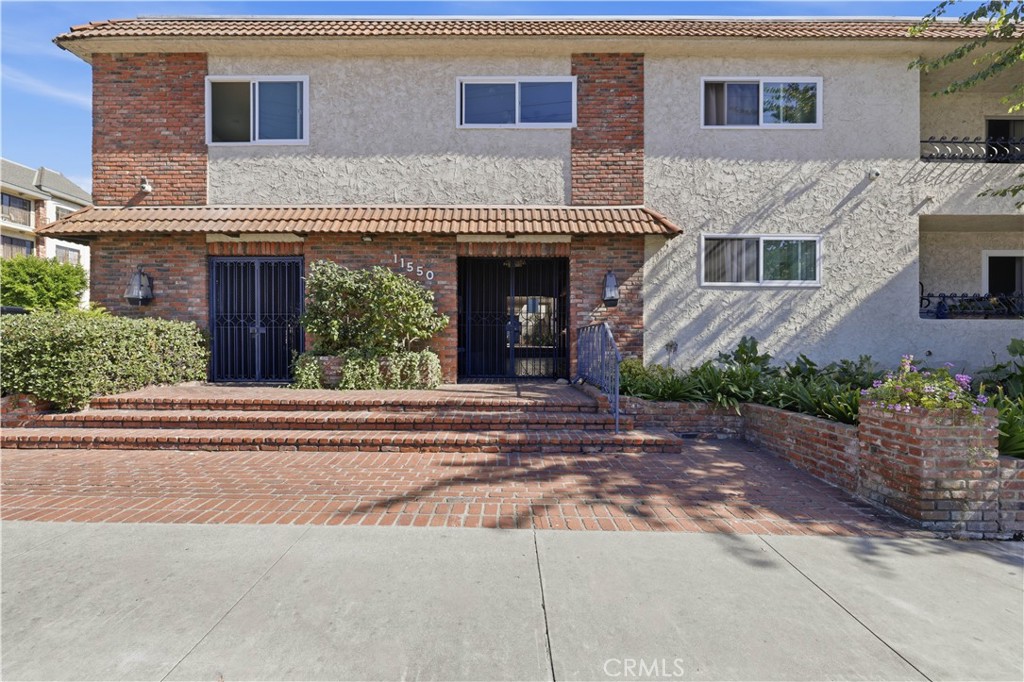 11550 Nebraska Avenue 204, Los Angeles, CA 90025 — photo 1