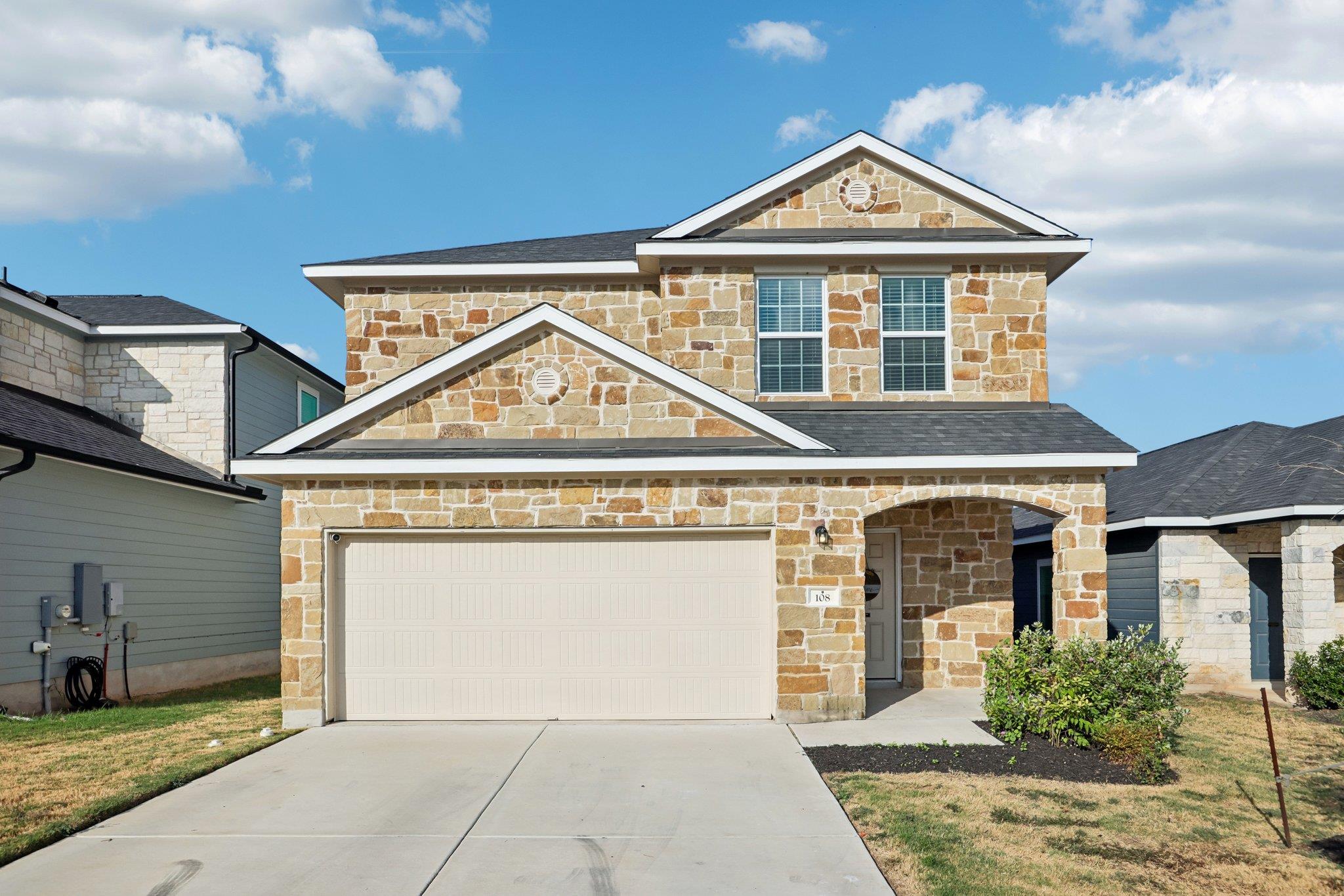 108  Katie Elder Dr, Jarrell, TX 76537 — photo 1