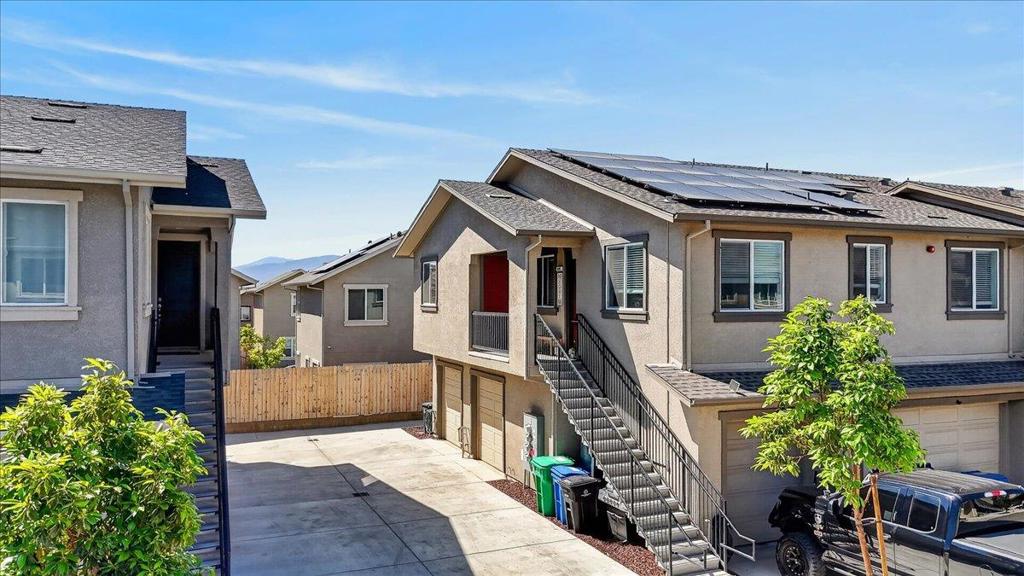 846 Mora Circle