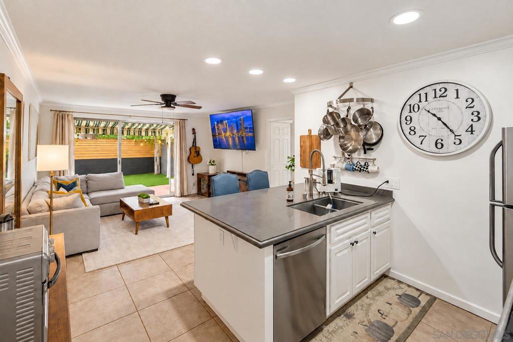 8022 Linda Vista Rd. 1M