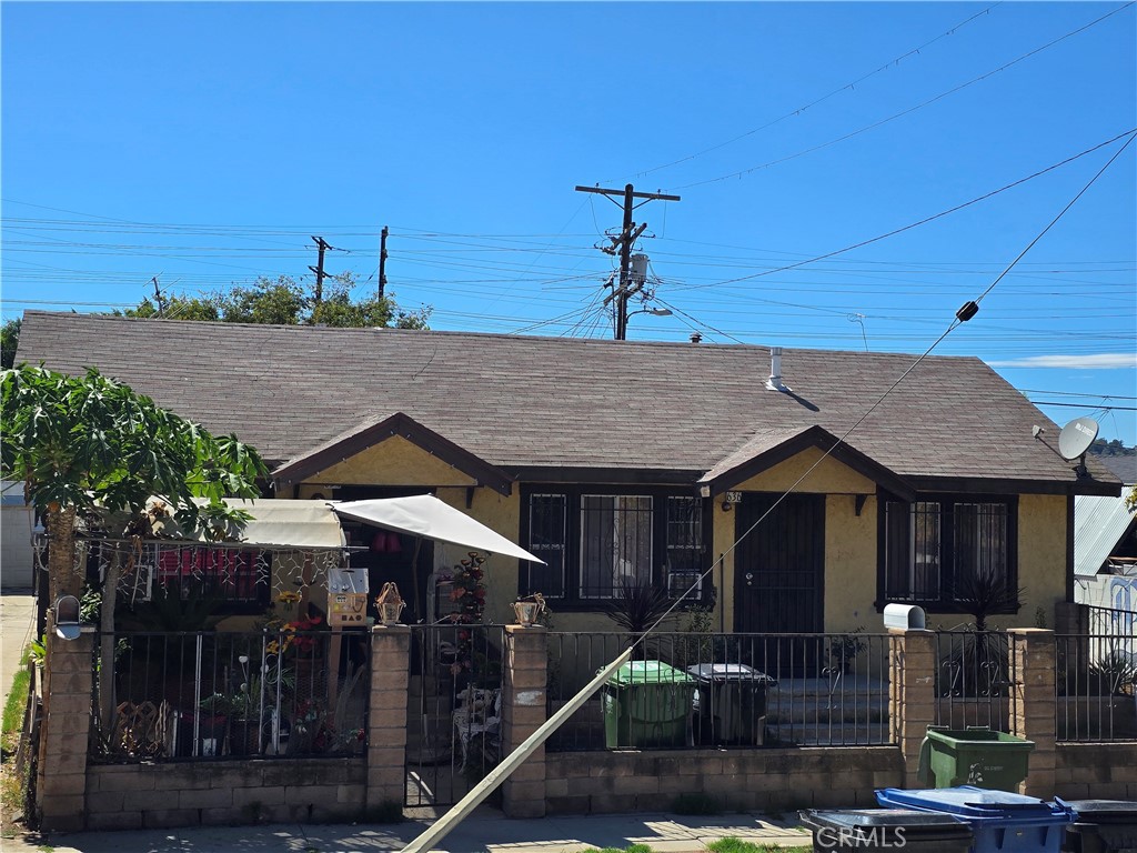 634 Romulo Street, Los Angeles, CA 90065 — photo 1