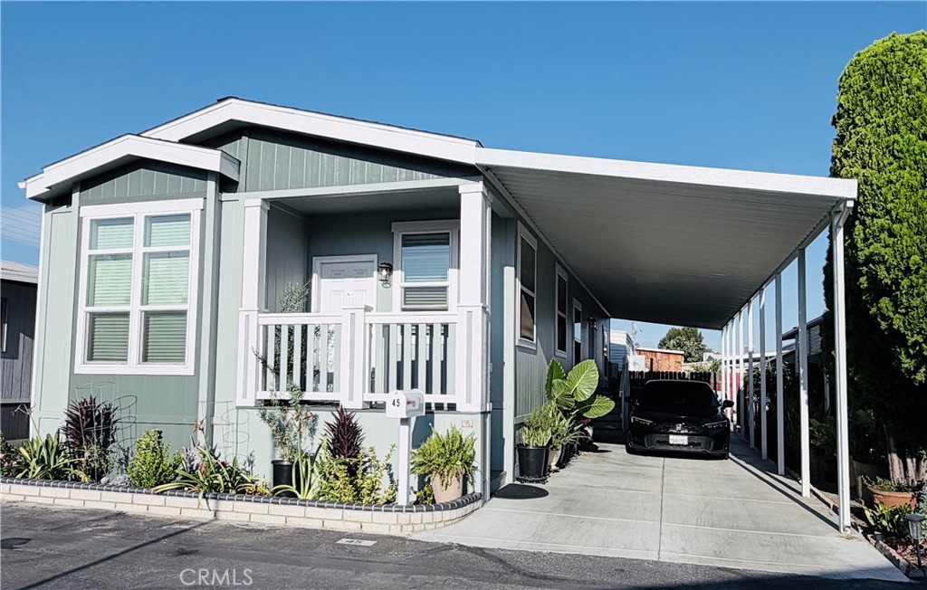 600 W GLADSTONE Street 45, Azusa, CA 91702 — photo 1