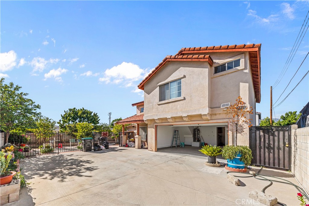 14755 Los Angeles, Baldwin Park, CA 91706 — photo 1