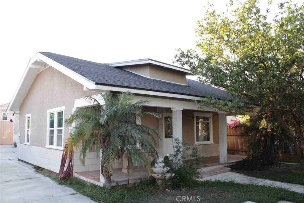 1467 Walnut Ave, Long Beach, CA 90813 — photo 1