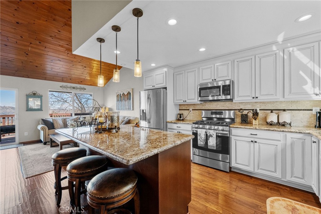 1430 Sequoia, Lake Arrowhead, CA 92352 — photo 1