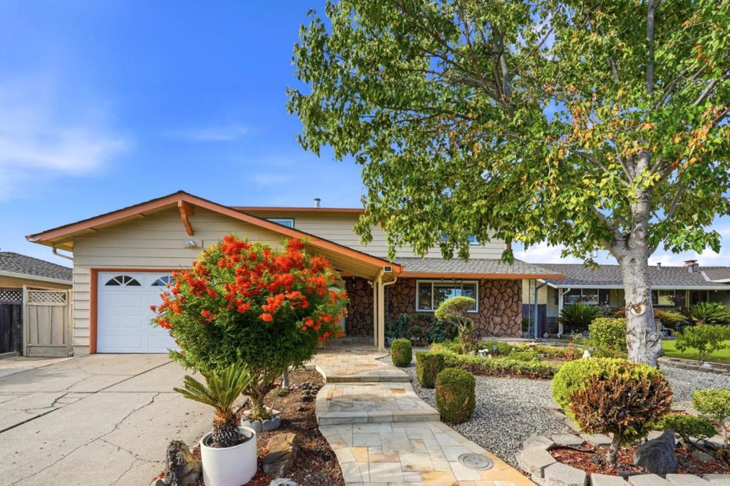 1615 Everglades Drive