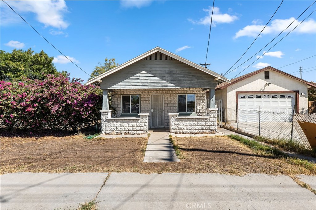 409 W L, Colton, CA 92324 — photo 1