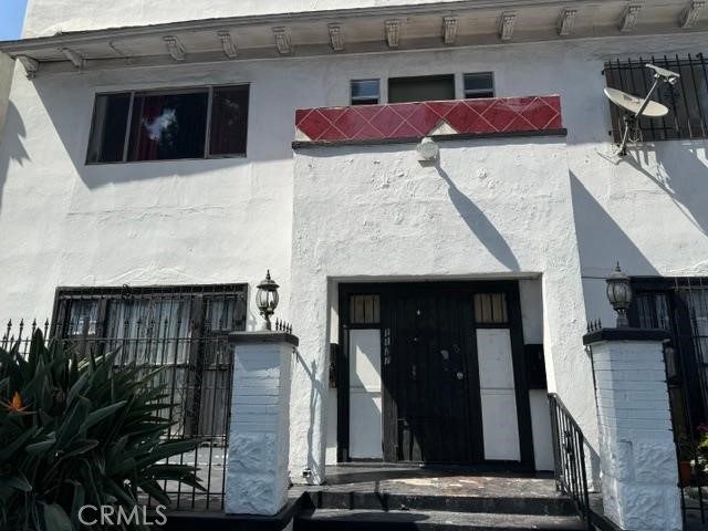 1127 W Martin Luther King Jr, Los Angeles, CA 90037 — photo 1