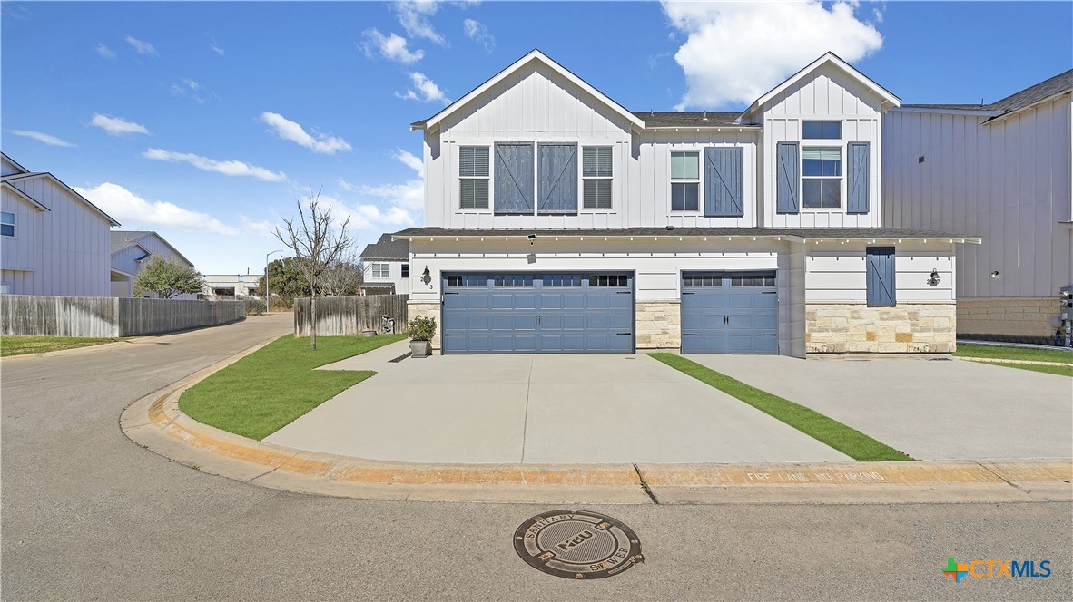 243 Sapphire, New Braunfels, TX 78130 — photo 1