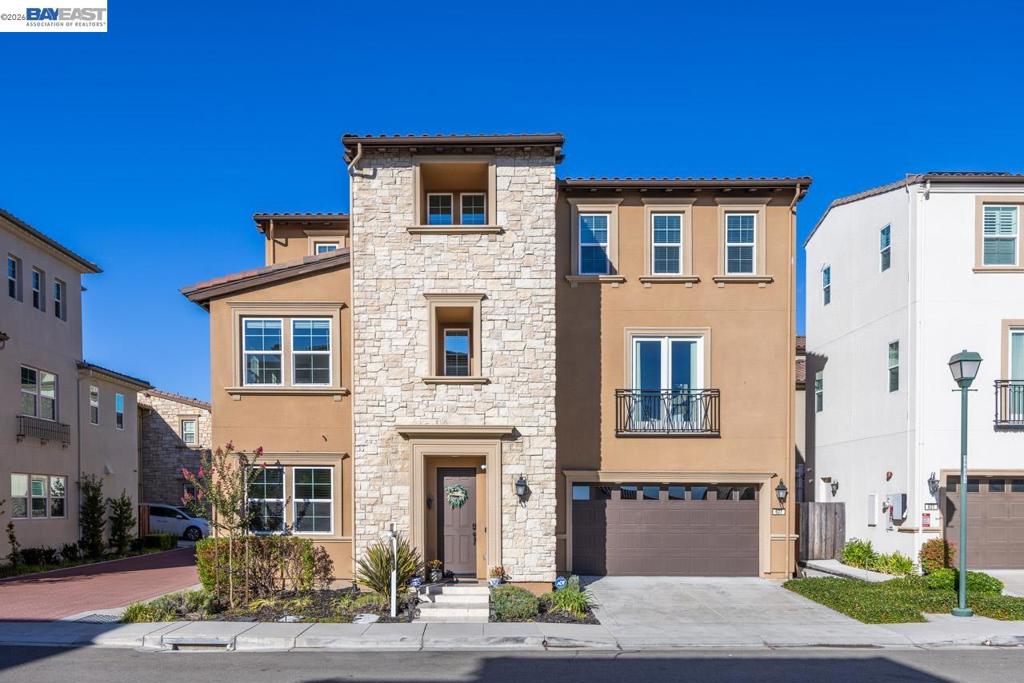 627 Thyme Way