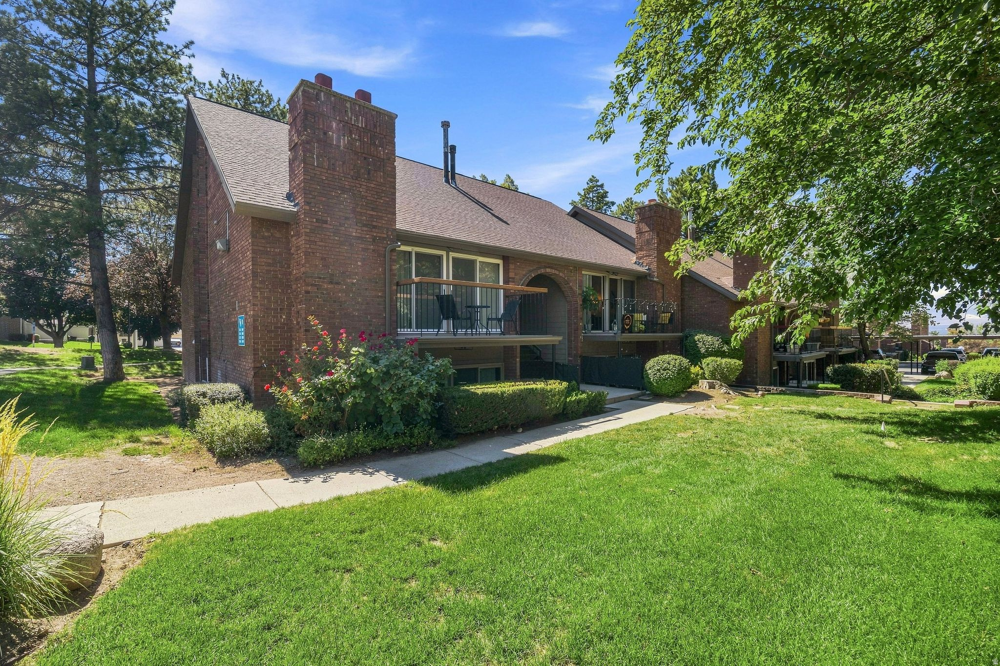 1241 E COTTONWOOD HILLS DR, Sandy, UT 84094 — photo 1