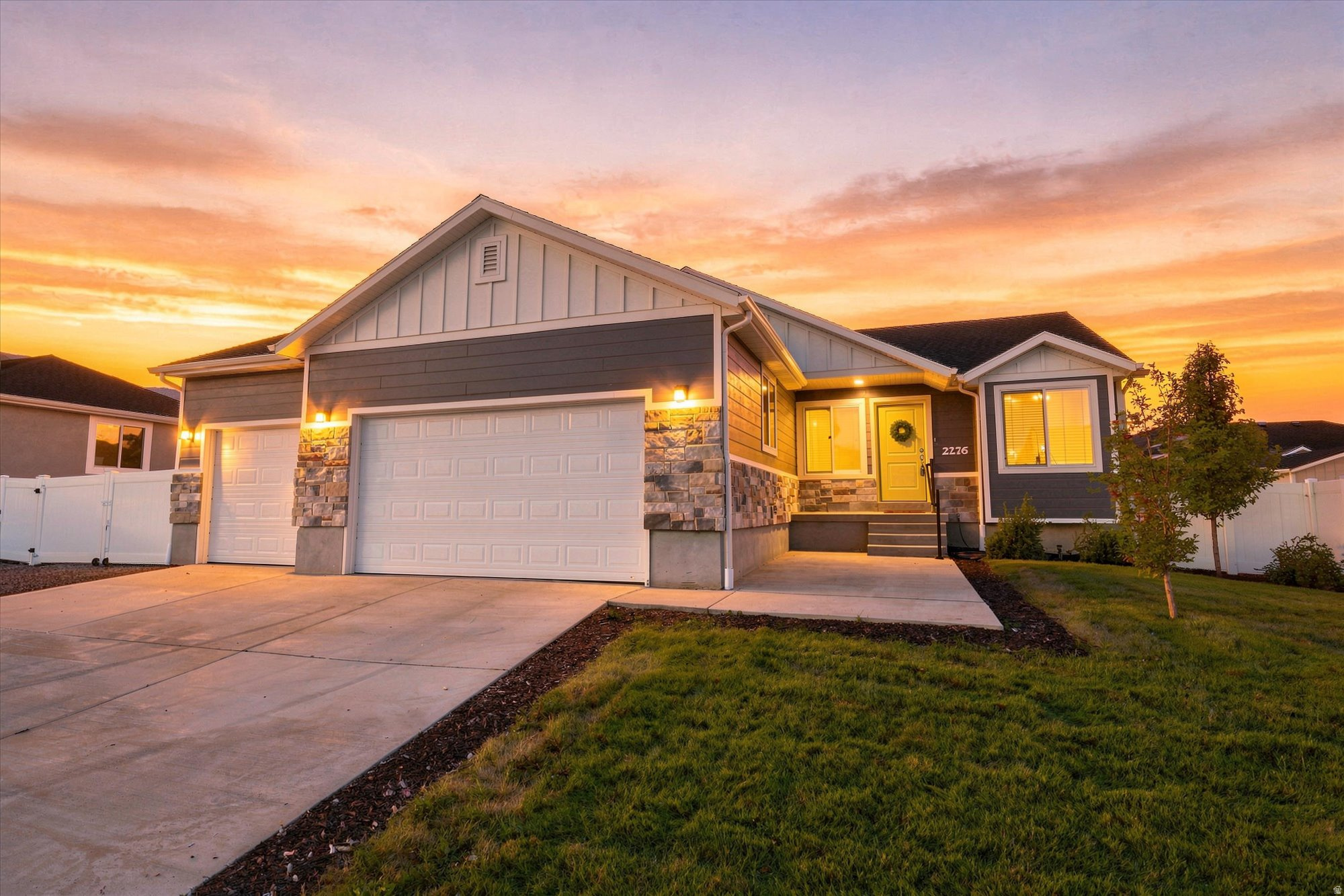 2276 E BOXWOOD LN, Eagle Mountain, UT 84005 — photo 1