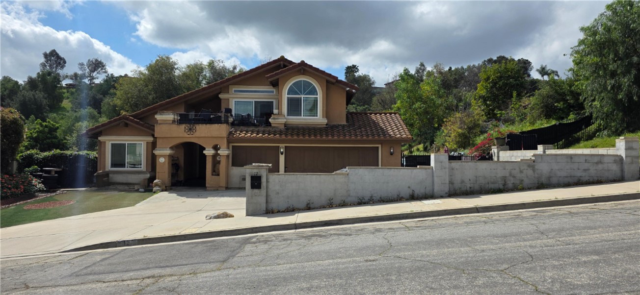 12 Franciscan Place