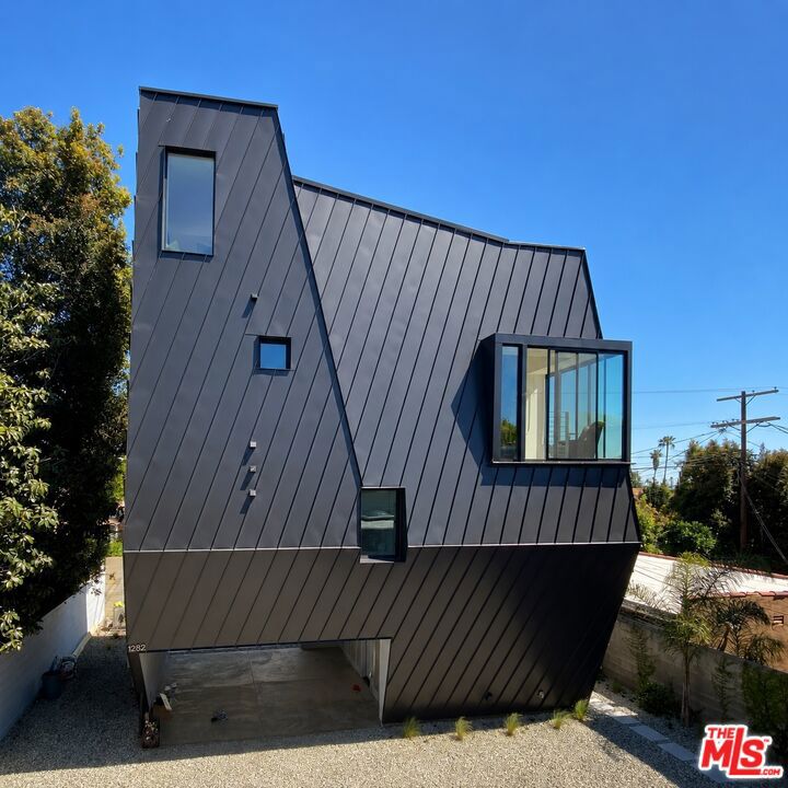 1282 S Cloverdale Avenue, Los Angeles, CA 90019 — photo 1