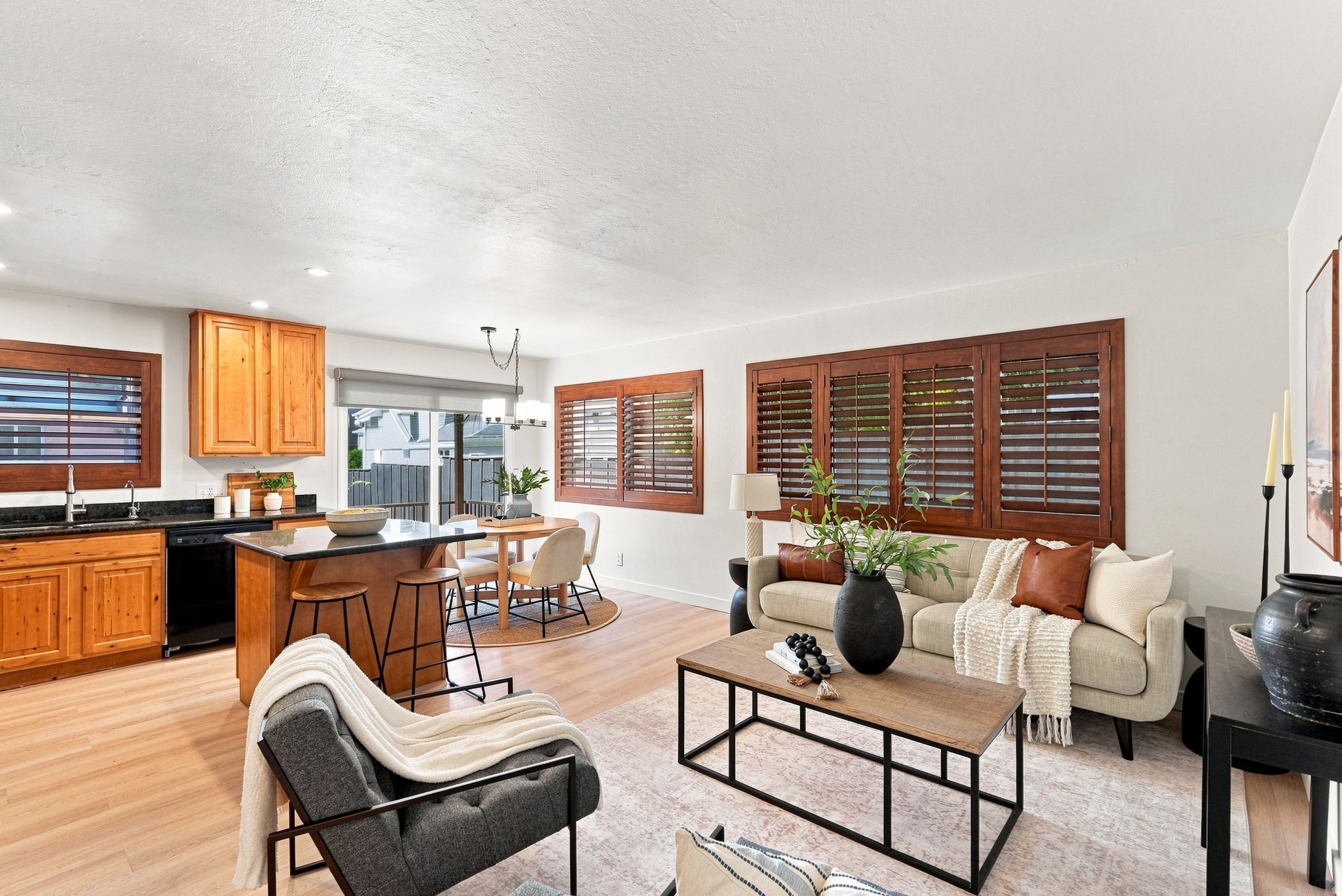 131 S 1000 E #10, Salt Lake City, UT 84102 — photo 1