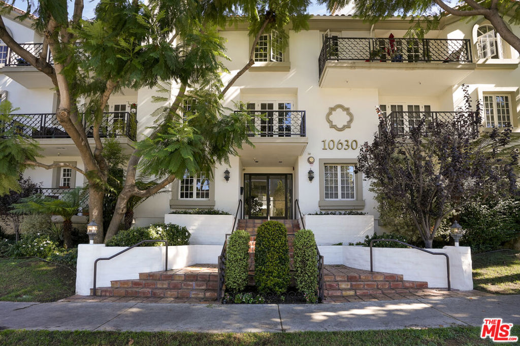 10630 Eastborne Avenue 306, Los Angeles, CA 90024 — photo 1